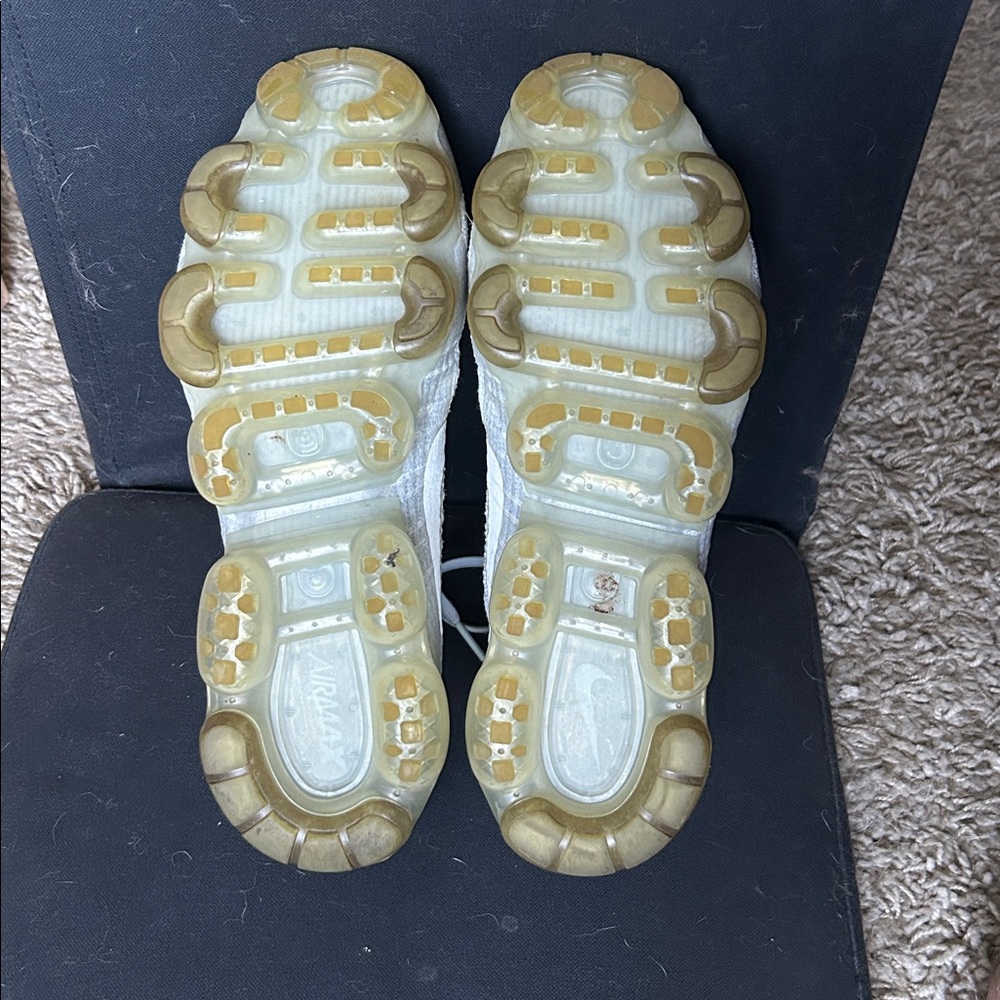 Nike VaporMax Size 11 Silver/Grey - Picture 6 of 6